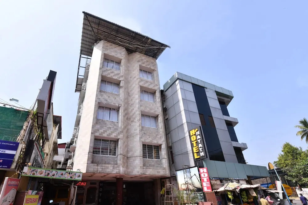 OYO 11328 Hotel Chandrika Residency