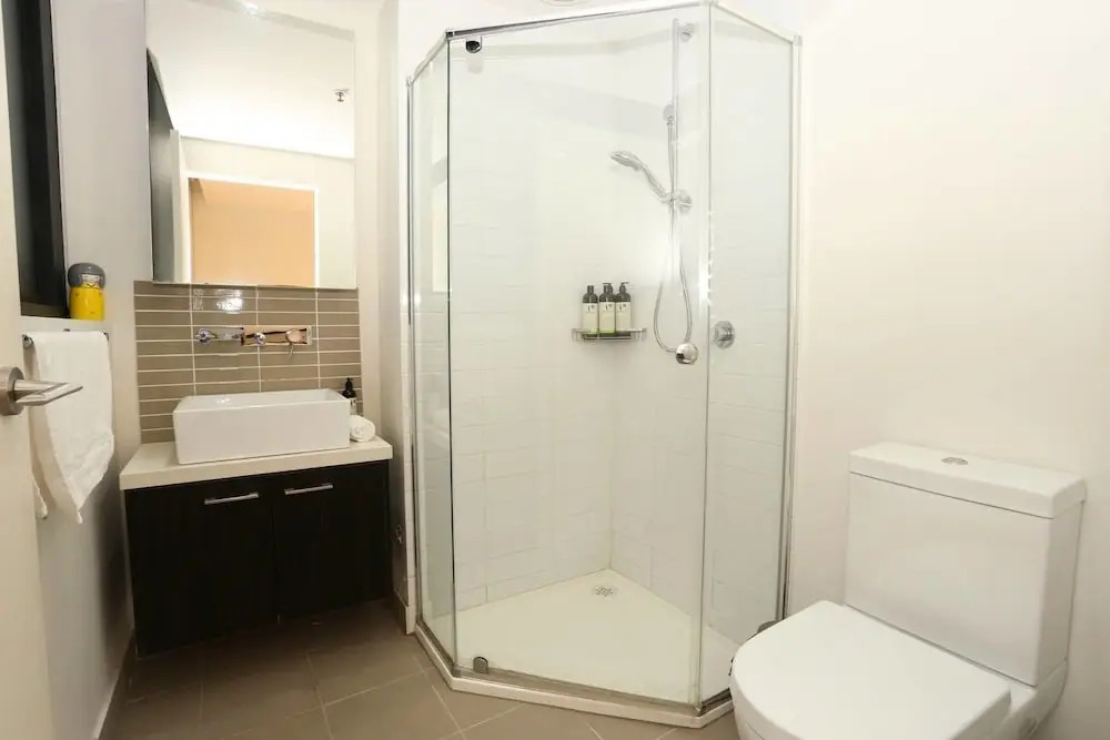 2 Bedrooms 2 Bathrooms Opposite Melbourne Central