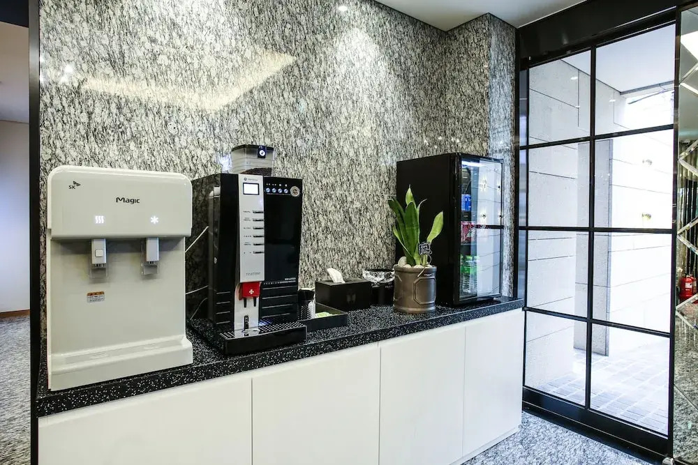 Jeonju Mari Hotel Park Store