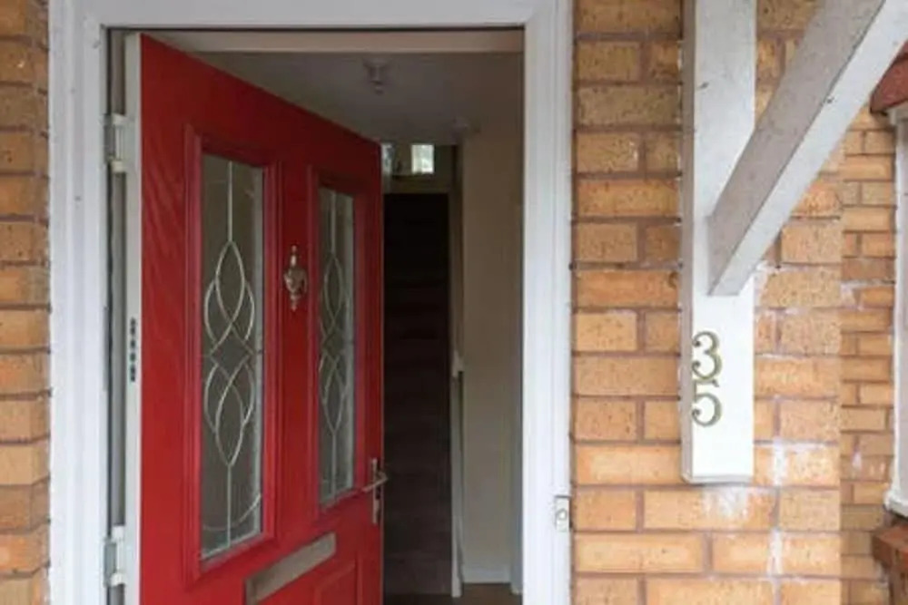 Modern 4 Bedroom Detached House in Cardiff
