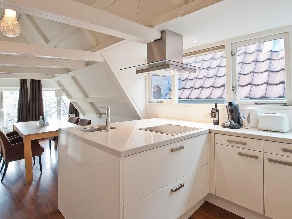 Rembrandtplein Apartment Suites