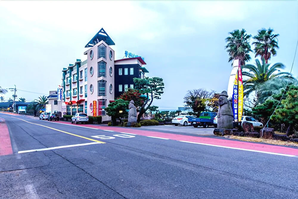 Jeju Dongsan Nara Pension