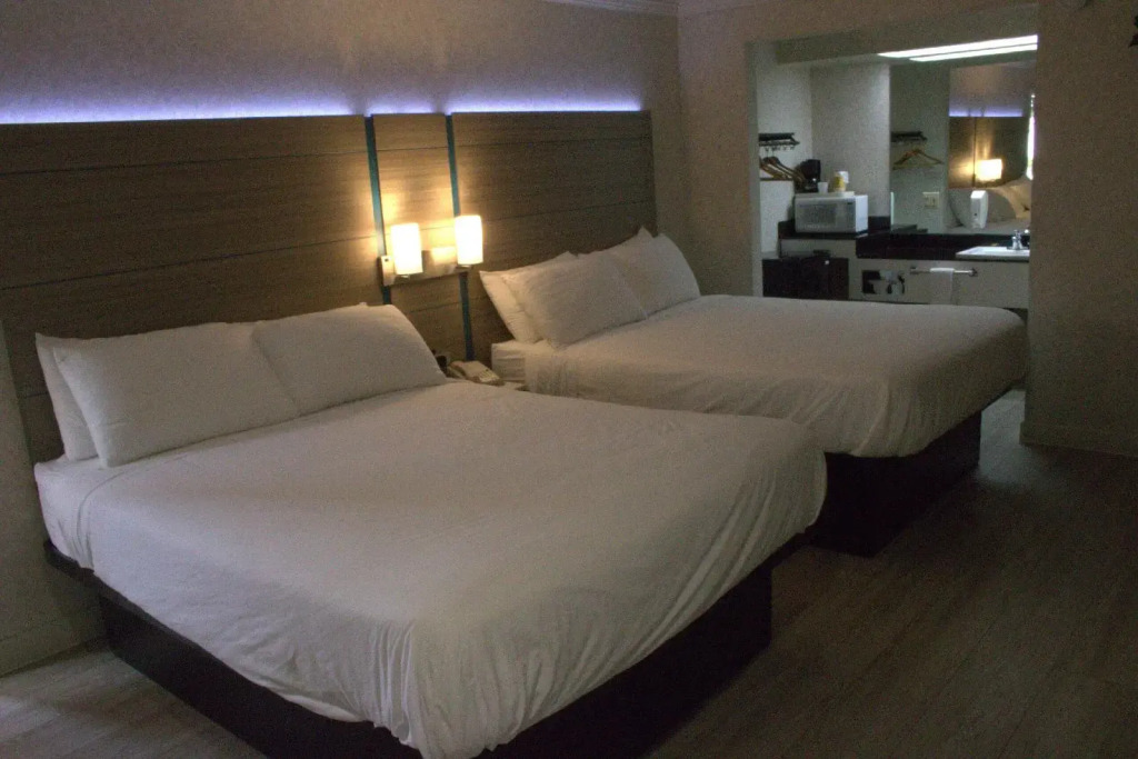 Discovery Inn