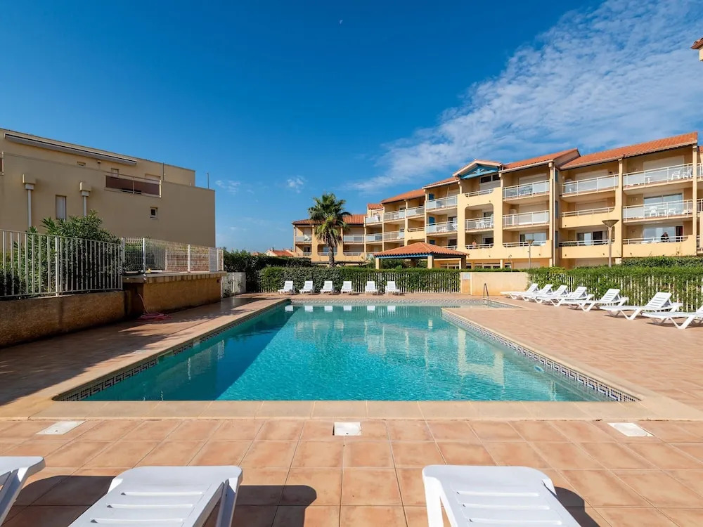 Seaview Family Stay for 6 in Valras Plage