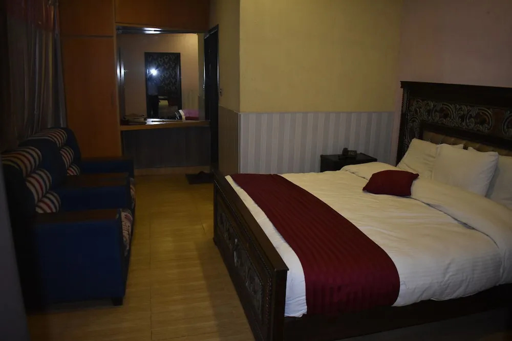 Manama Hotel
