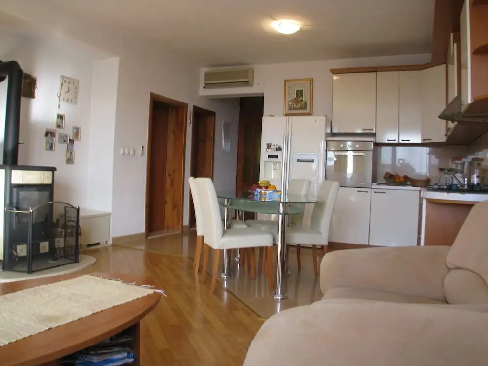 Apartment Lucija