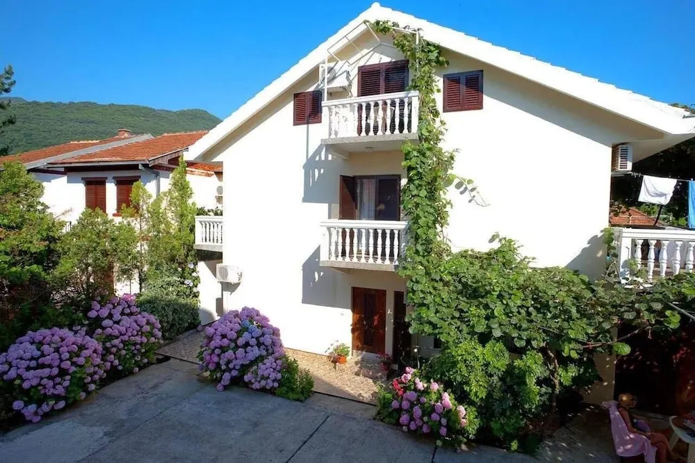 Apartments Ratković