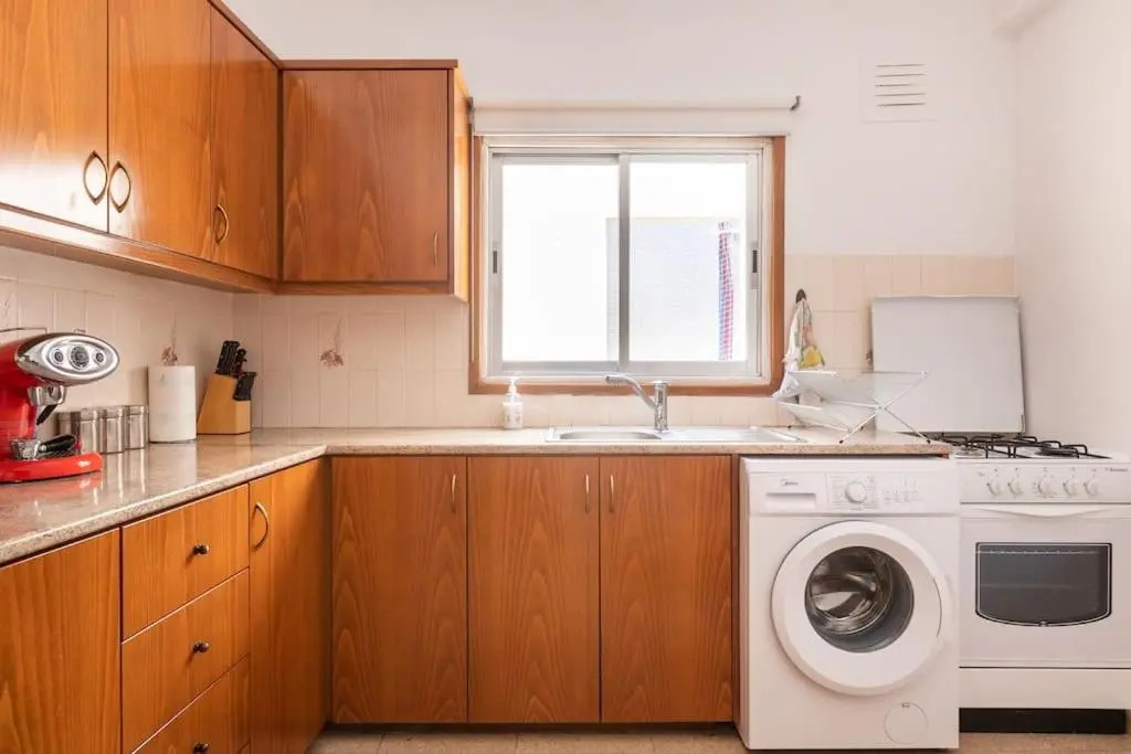 Sea View City Centre 3bed Apartment
