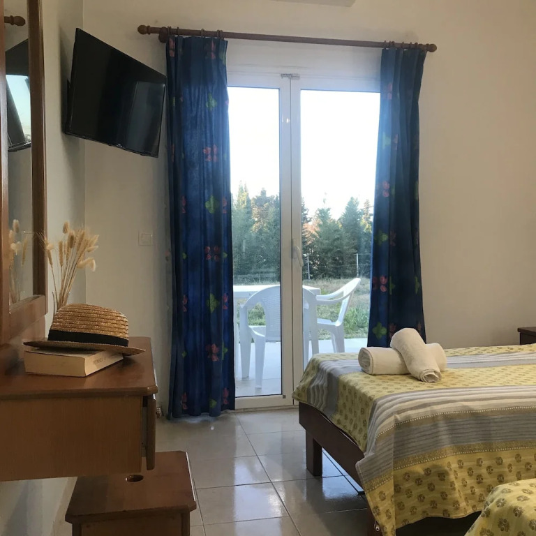 Studio in Banos Apartments with shared Swimming Pool