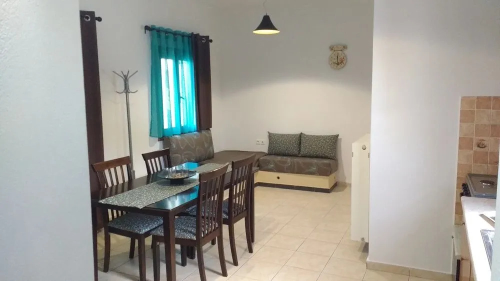 Vazeos Apartments