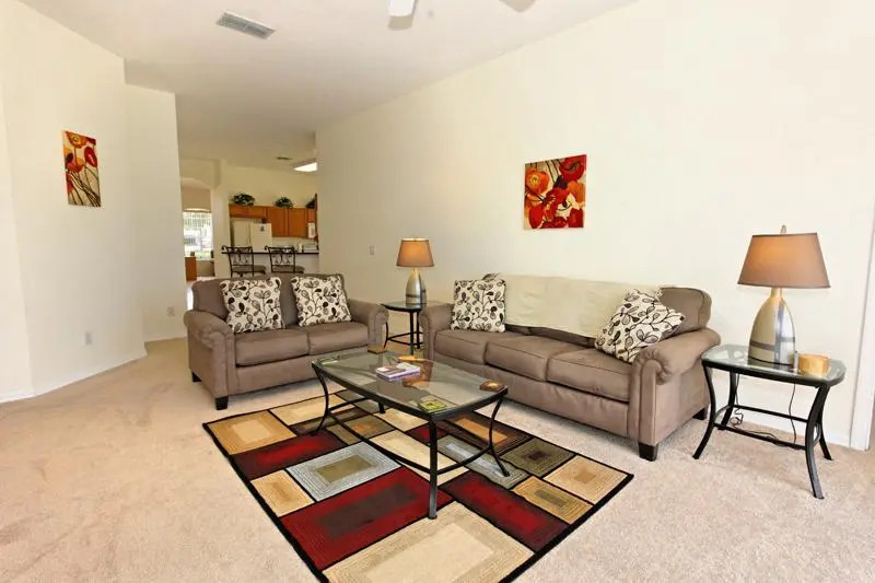 1842 Northampton Drive 4 Bedrooms, 3 Bathrooms