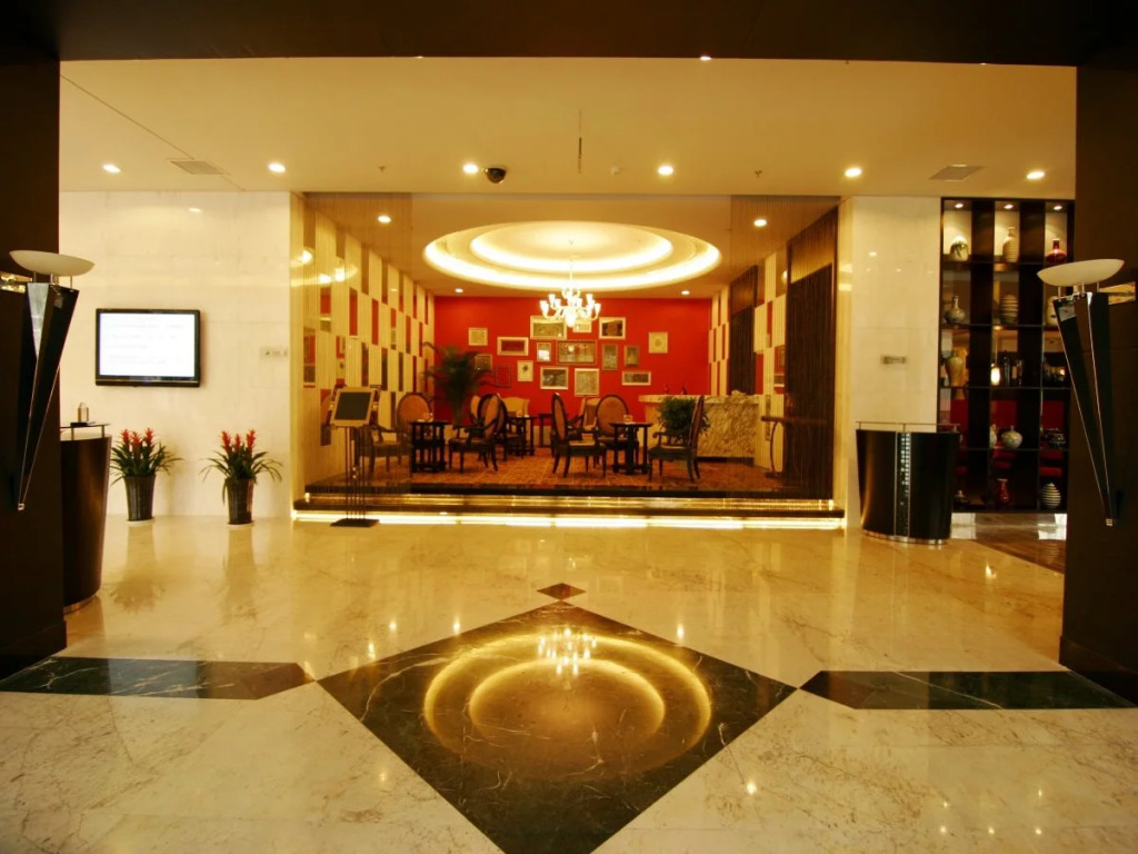 Sunny World Hotel