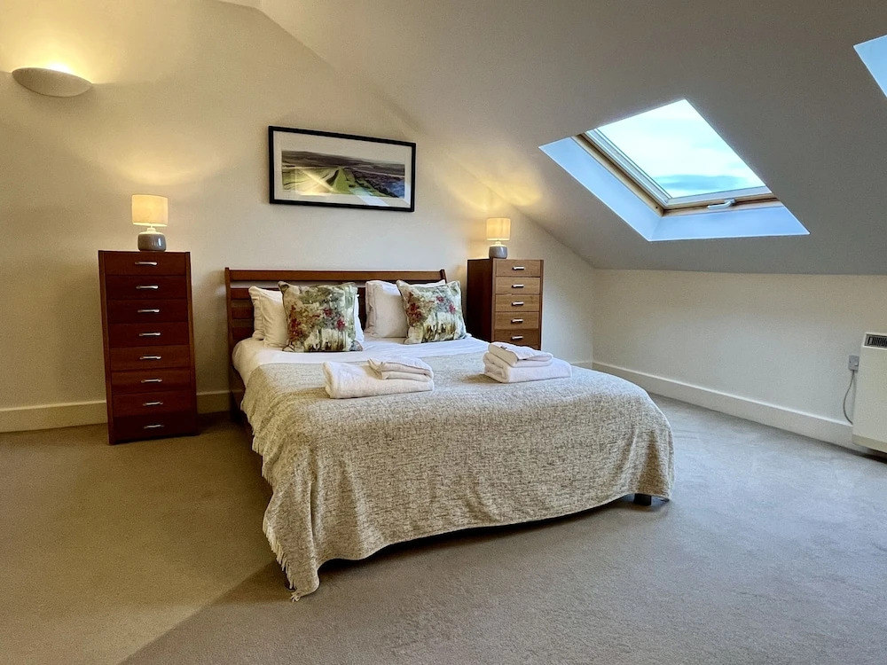 Your Space Apartments - Manor House