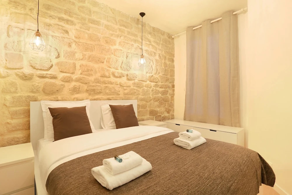 Residence Tour Eiffel by Studio prestige