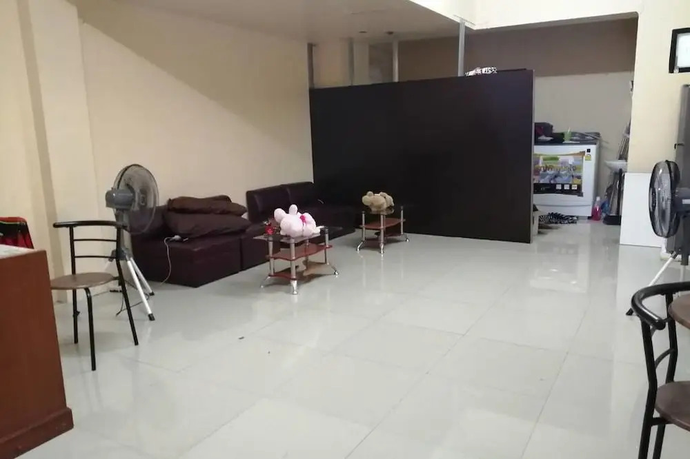 OYO 1025 Lamer Guesthouse