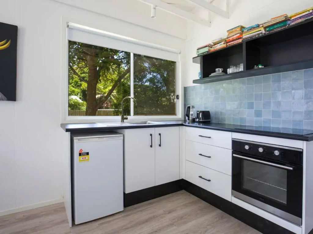Nest I Pet Friendly I 2 Min Walk to Beach