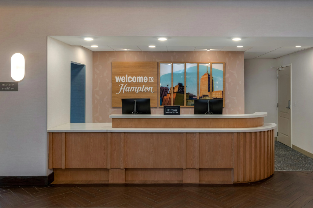 Hampton Inn & Suites Fresno