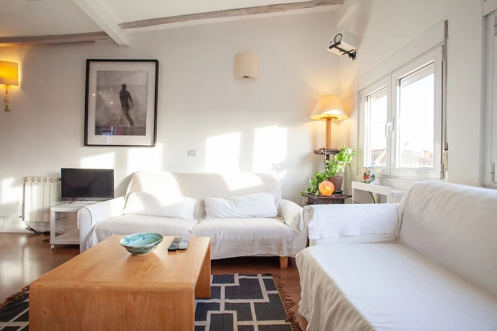 Spacious flat for families by Allô Housing