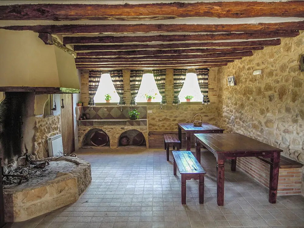Masia de la Serra de la Cogulla