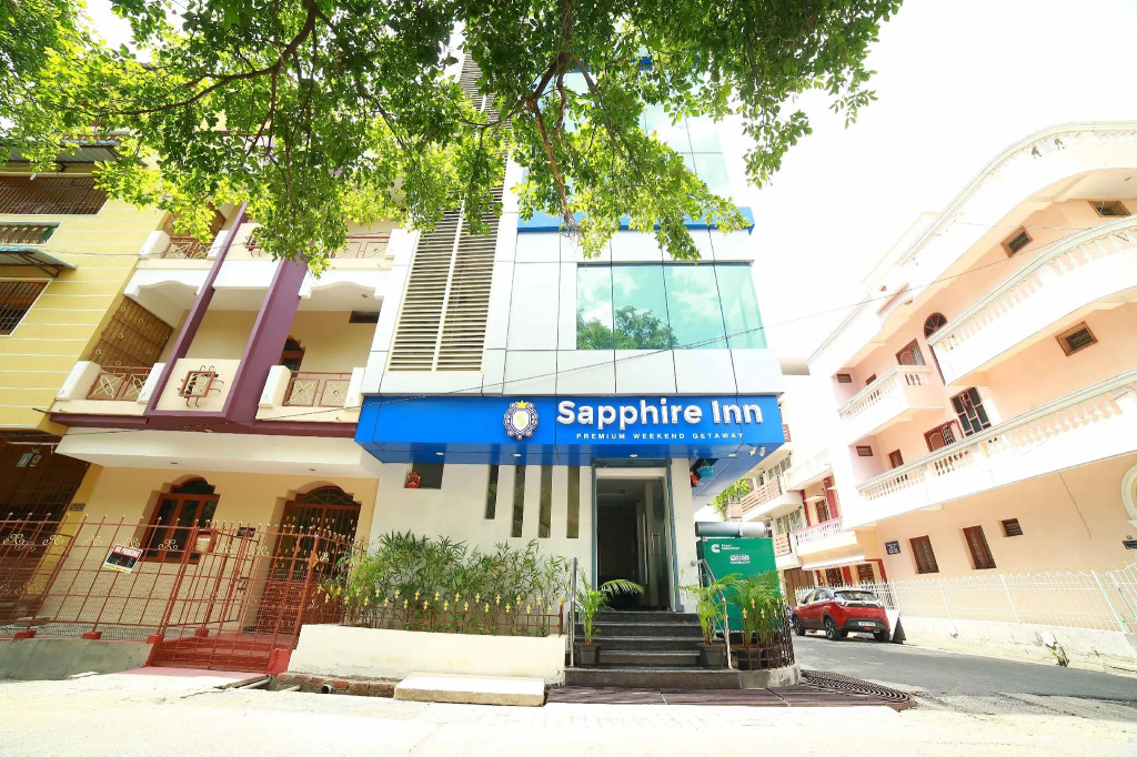SAPPHIRE INN