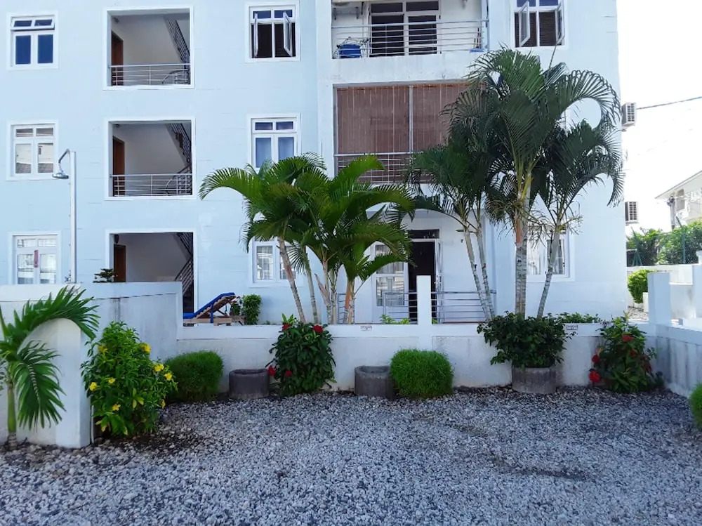 Apartment With 3 Bedrooms in Flic En Flac , With Shared Pool and Enclosed Garden