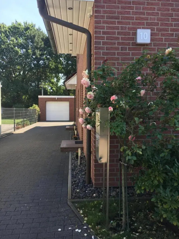 Modernes Stadthaus | Parkplatz | WiFi | Bad&Dusche | Küche