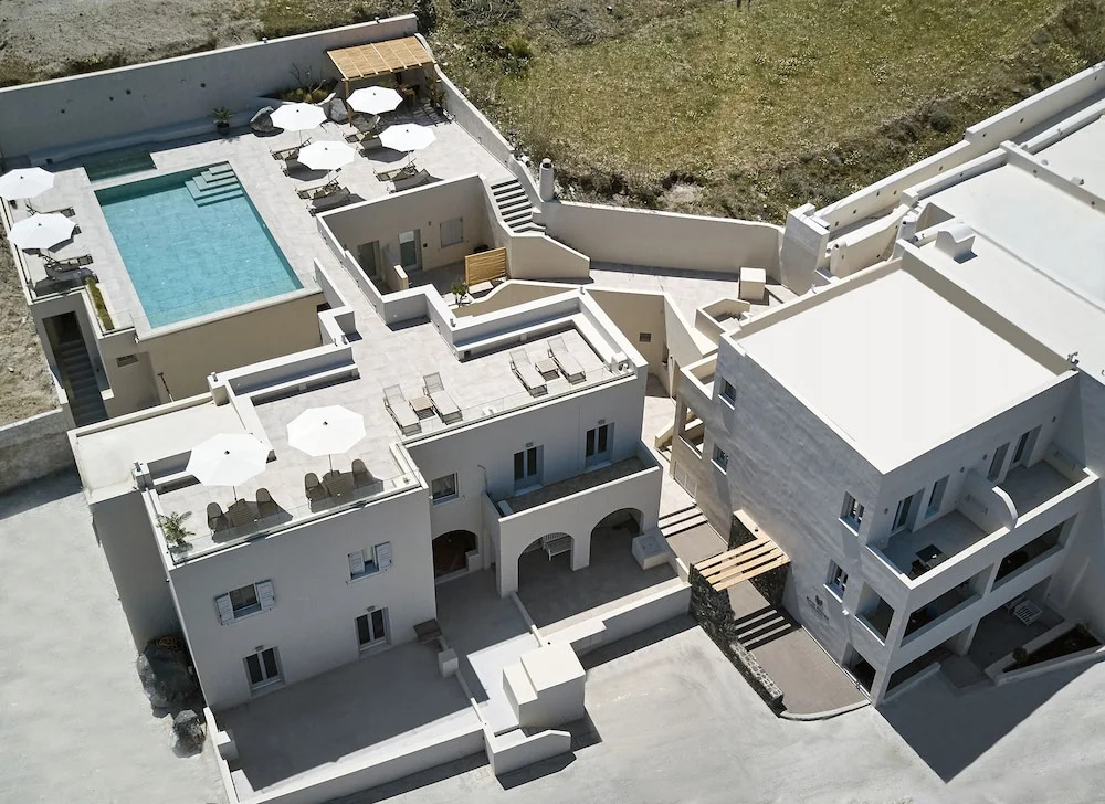 Mayu Suites