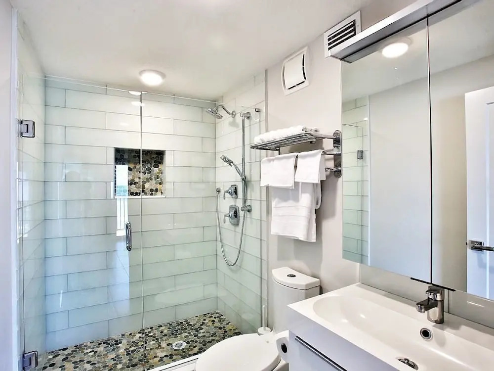 4495 S. Atlantic Ave #306S 2/2 Ocean front - 2 Br condo by RedAwning