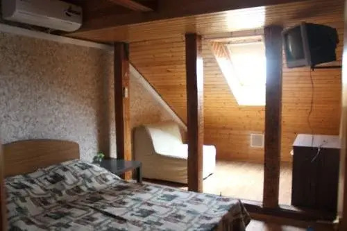 Guest house Battery 17