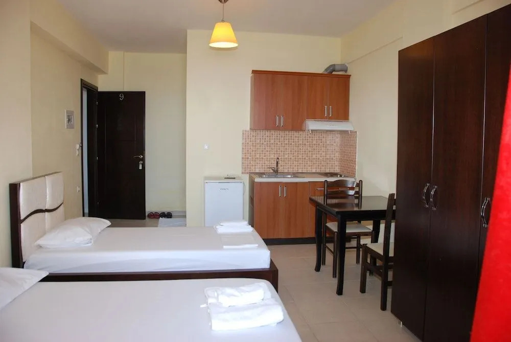 Hotel Summer