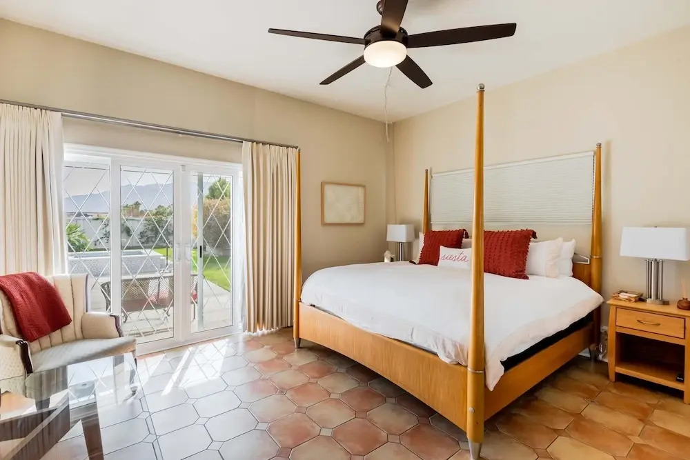 Movie Colony Oasis - Peaceful Walk to Downtown