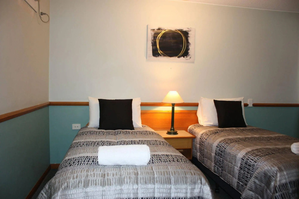 Spring Hill Inn