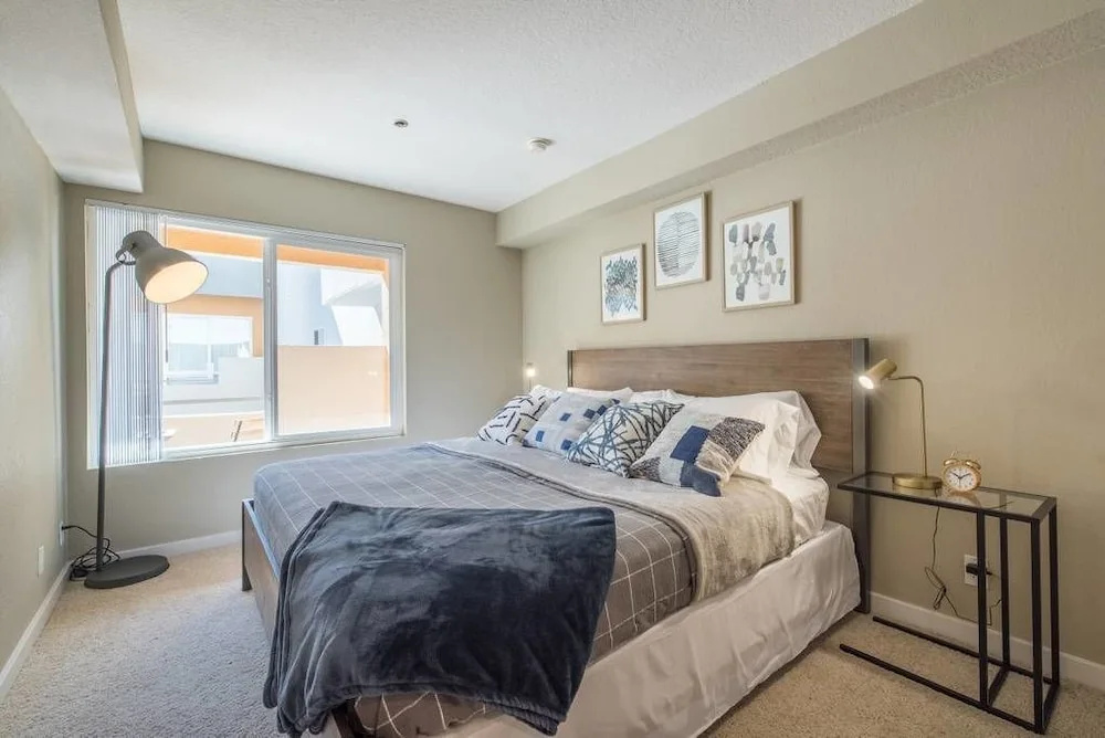 Luxury Suite, Heart of Hollywood, offered by Short Term Stay