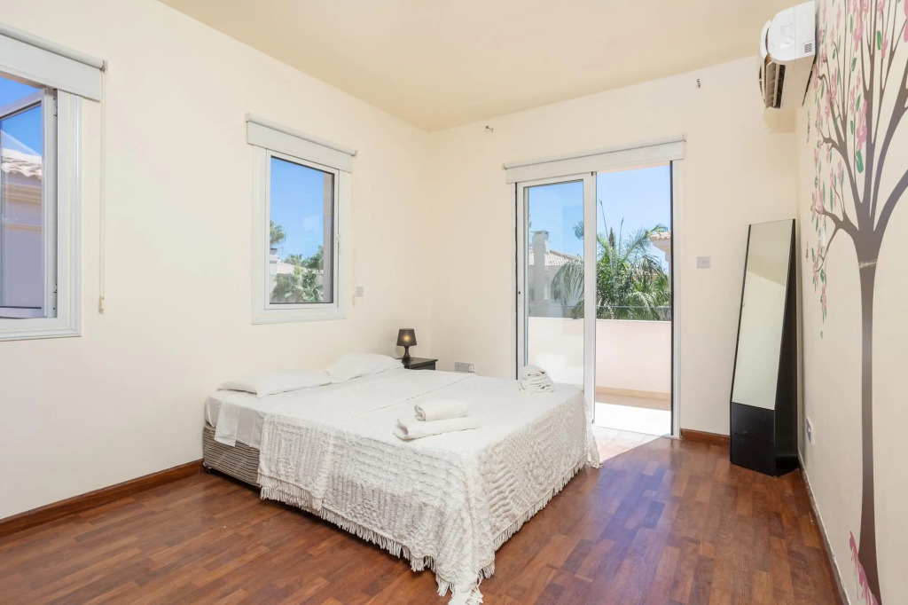 Villa Miracle