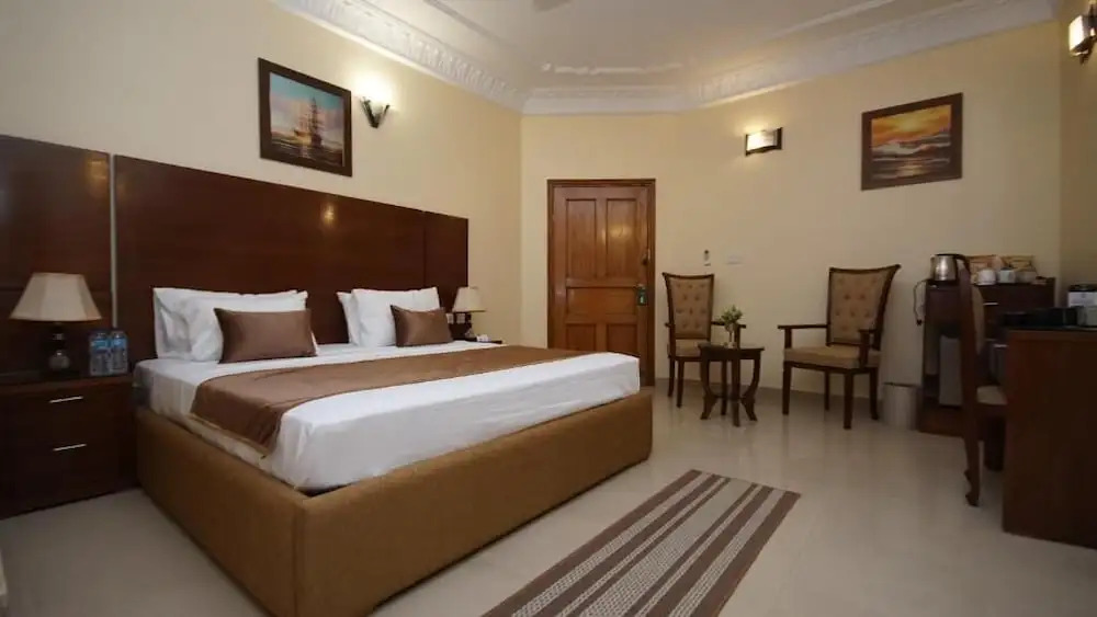 World Inn Hotel