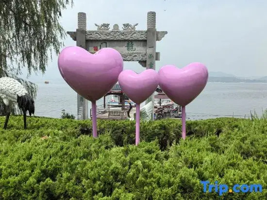Jinan Huiyan Mountain Residential Residence