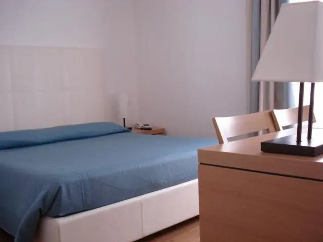 Bi Hotel