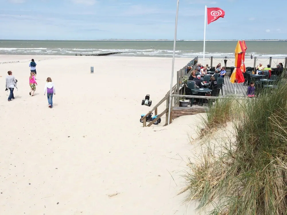 Semi-detached Holiday Home With Wifi, Near the Beach