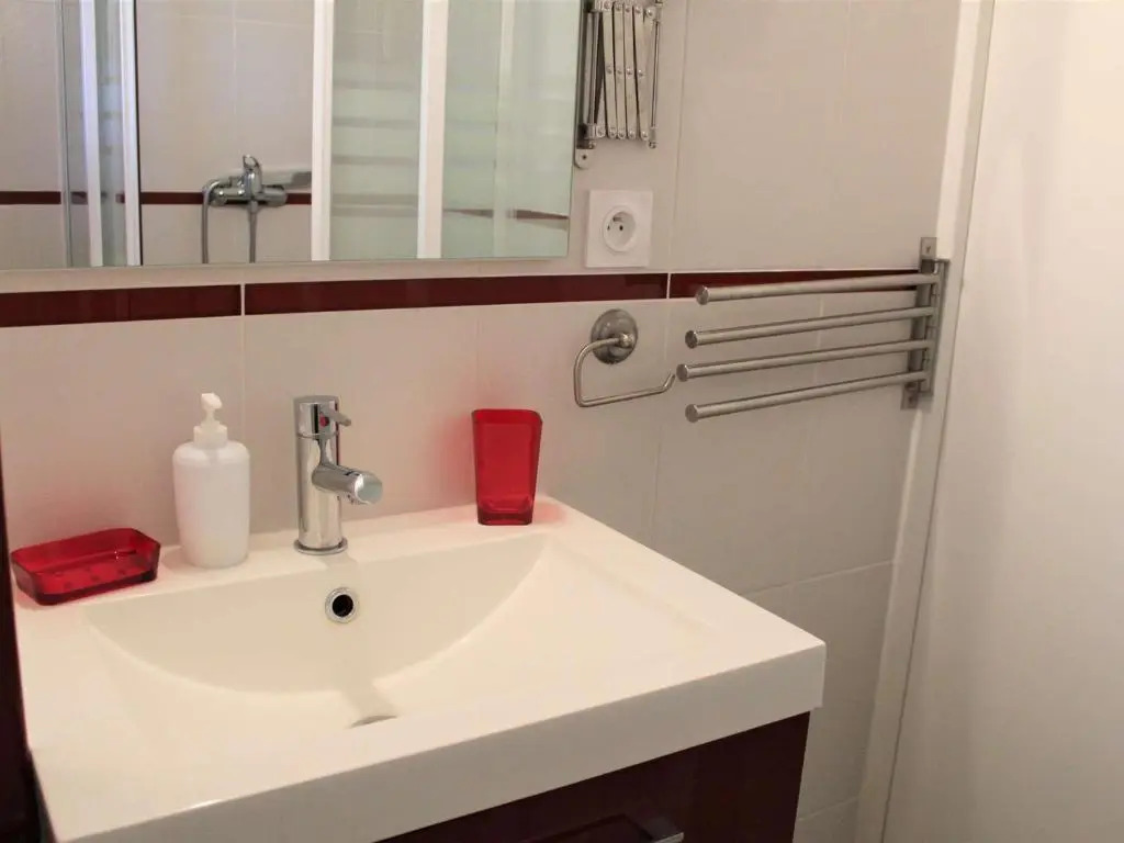 Appartement Vars, 1 pièce, 2 personnes - FR-1-330B-130