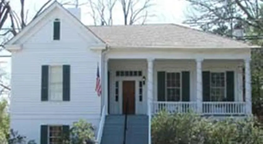 Amzi Love-Lincoln Homes Bed & Breakfast