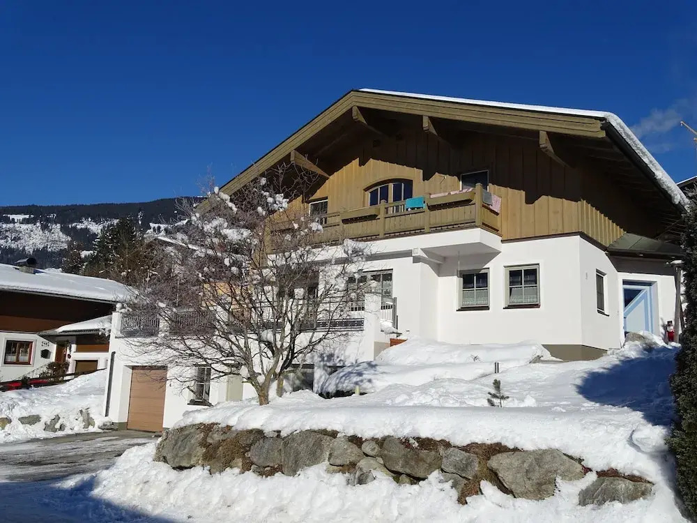 Spacious Holiday Home in Salzburg With Mountain View