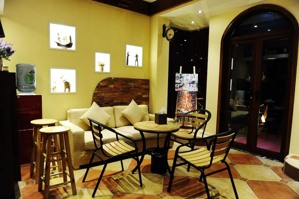 Raimi Hotel