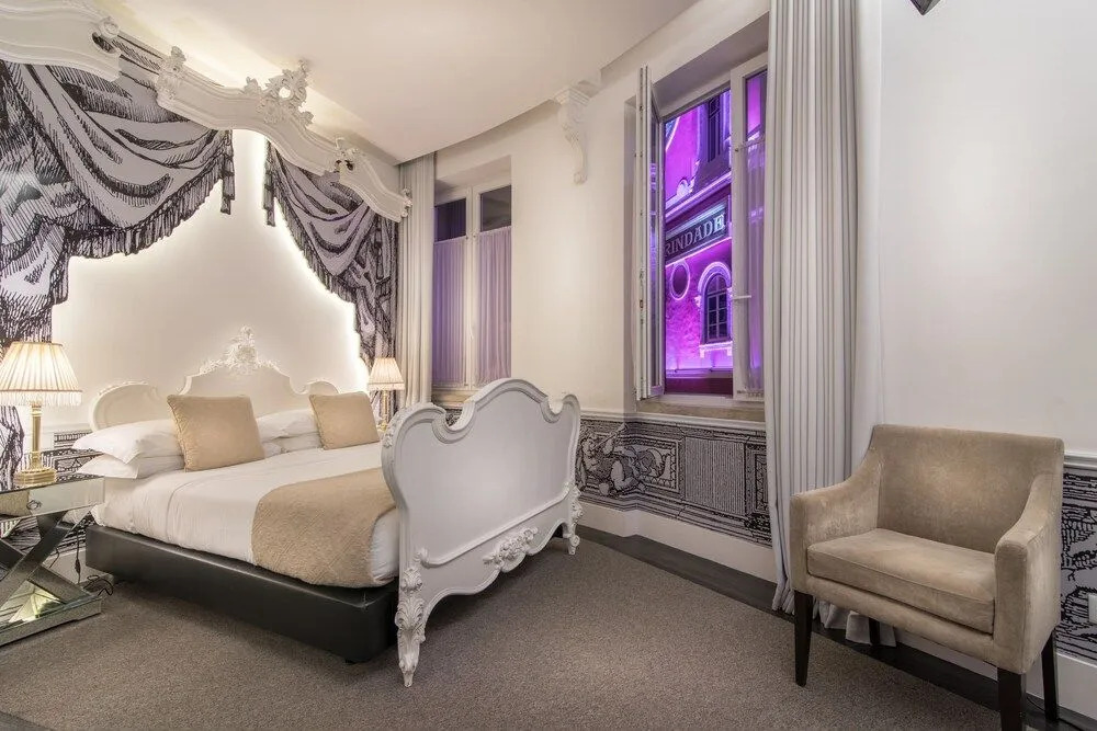Teatro Boutique Rooms & Suites