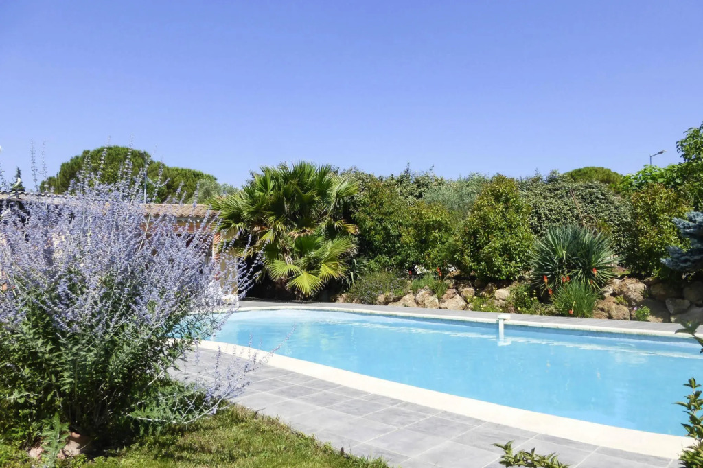 Holiday Home in Gabian near Vineyards