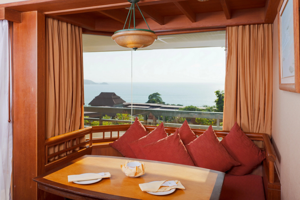 Diamond Cliff Resort & Spa, Patong Beach