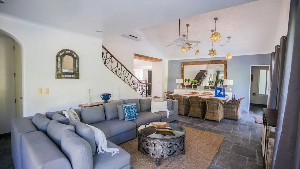Casa Blanca 4 Bedroom Home
