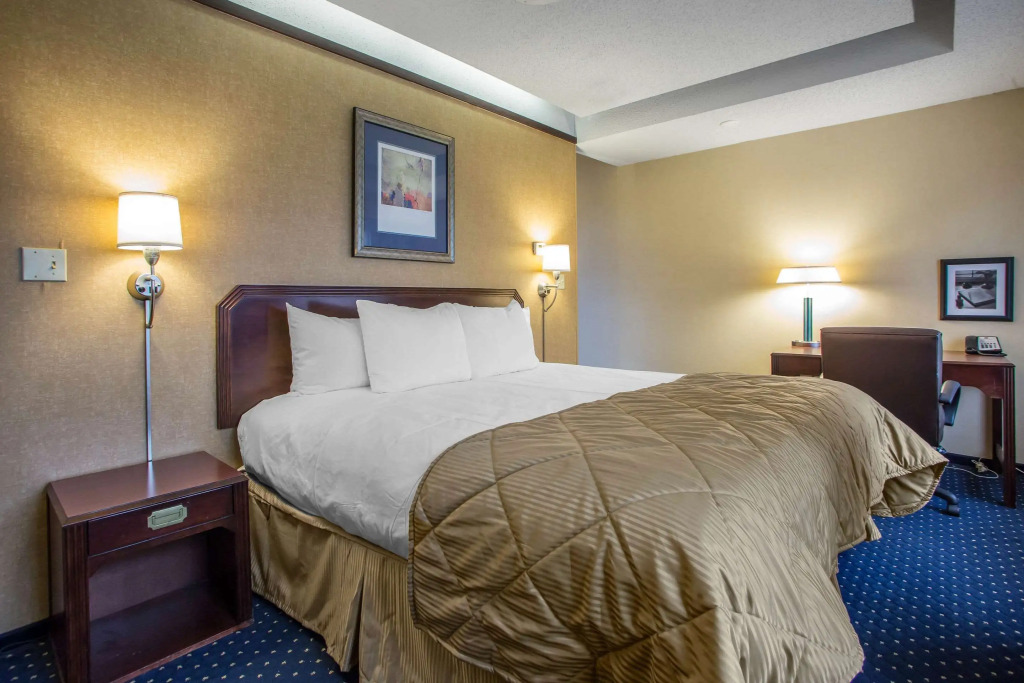 Howard Johnson by Wyndham Merrillville