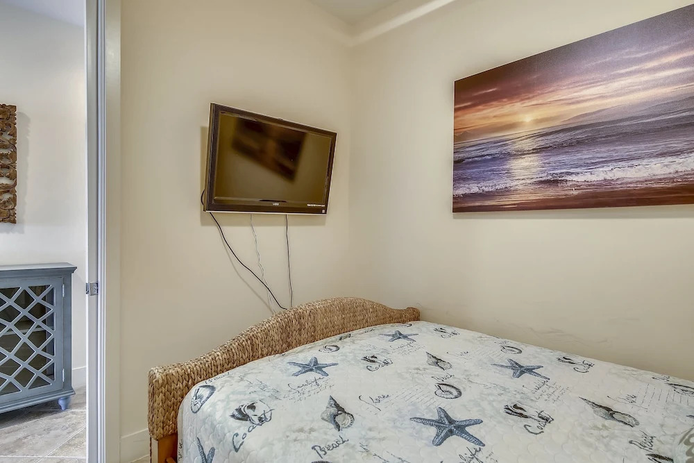 Diamond Beach 603 - 3 Br Condo