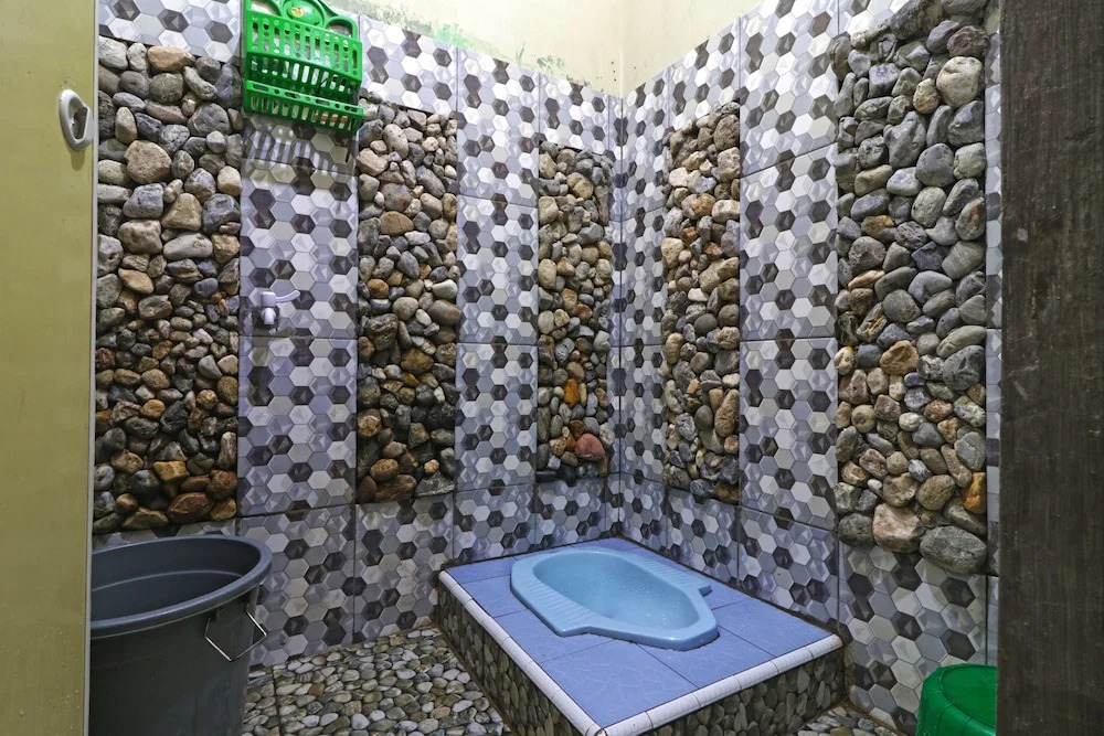 Batu Kapal Guest House & Jungle trekking