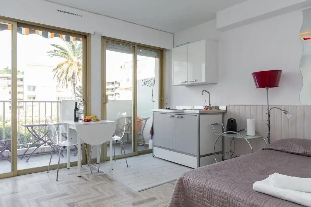 Maubourg Studio